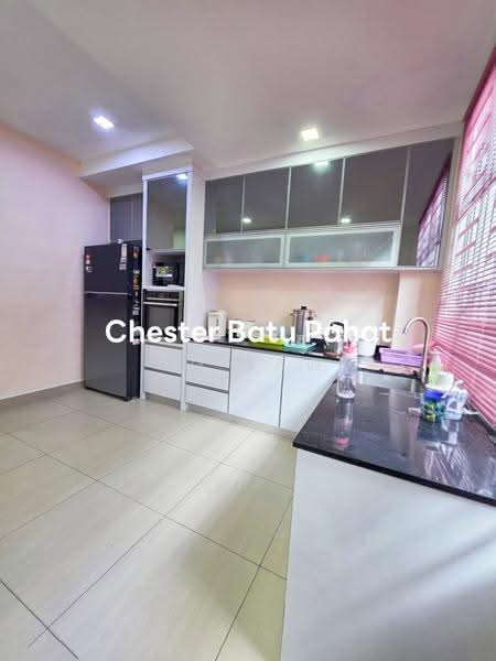 2-storey Terraced House for Sale in Taman Evergreen Heights (Batu Pahat) - ZG Law - Kitchen - PropertyGuru.com.my
