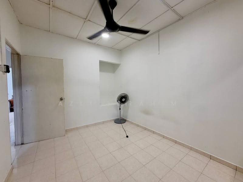 Rumah Teres 2-Tingkat untuk Dijual di Taman Sri Gombak (Gombak) - Azli Ibrahim - Interior - PropertyGuru.com.my