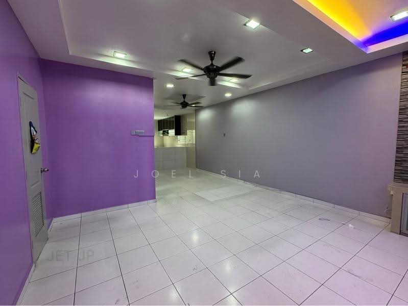 Rumah Teres 2-Tingkat untuk Disewa di Klang (Selangor) - Joel Sia - Living Room - PropertyGuru.com.my