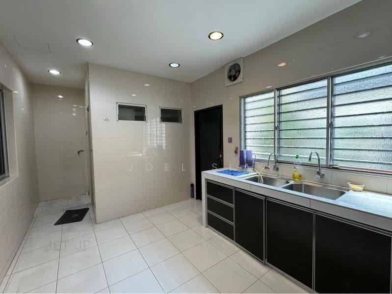 Rumah Teres 2-Tingkat untuk Disewa di Klang (Selangor) - Joel Sia - Kitchen - PropertyGuru.com.my