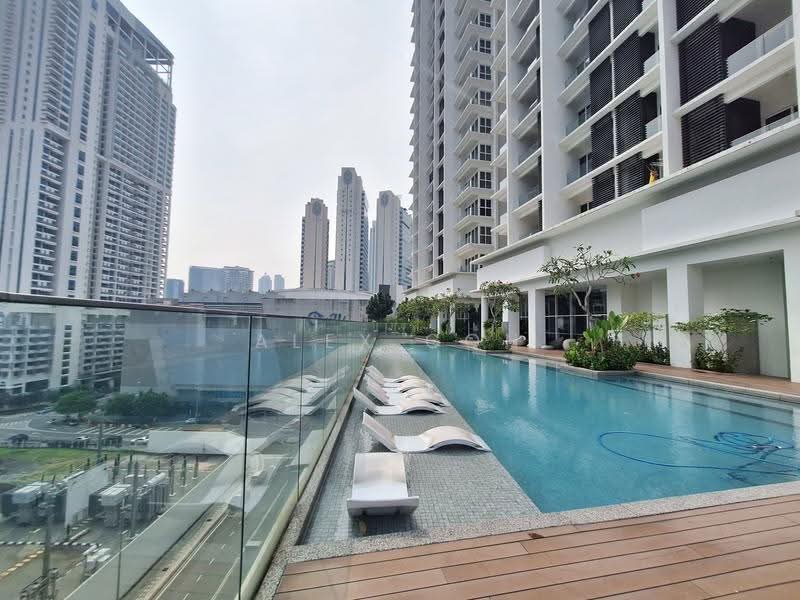 Kediaman Servis untuk Disewa di Quill Residence - Alex Goh - Pool - PropertyGuru.com.my