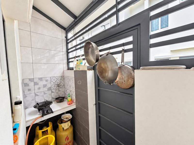 Rumah Teres 2-Tingkat untuk Dijual di Bandar Rimbayu (Telok Panglima Garang) - Leon Goh - Kitchen - PropertyGuru.com.my