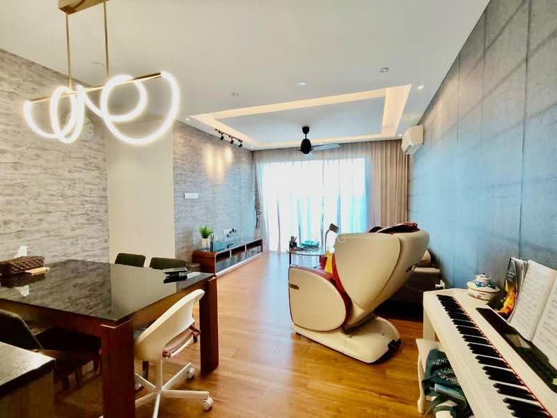 Service Residence for Sale at D'Tasek Residences (Tasek Impian) - Inez Ng - Living Room - PropertyGuru.com.my