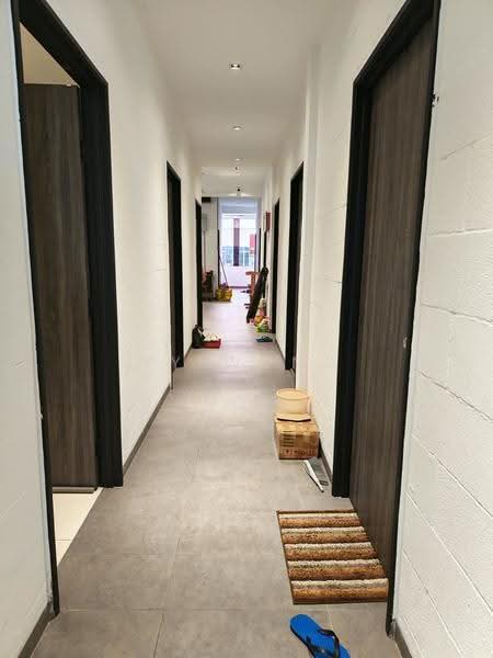 Shop for Sale in Petaling Jaya (Selangor) - YY Wong - Corridor - PropertyGuru.com.my