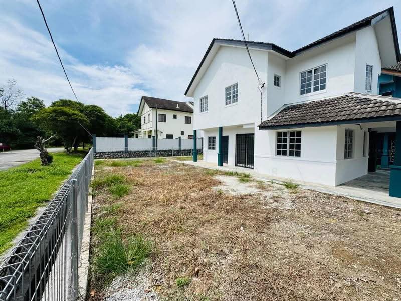 Rumah Teres 2-Tingkat untuk Dijual di Puncak Alam (Selangor) - Fazri Omar - Exterior - PropertyGuru.com.my