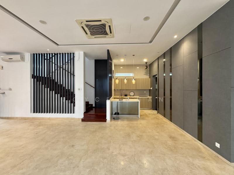 Rumah Banglo untuk Disewa di Lakefront Villa (Cyberjaya) - Joyce Chan - Kitchen - PropertyGuru.com.my