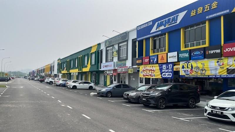 Kedai untuk Dijual di Sungai Buloh (Selangor) - Felix Teh - Exterior - PropertyGuru.com.my