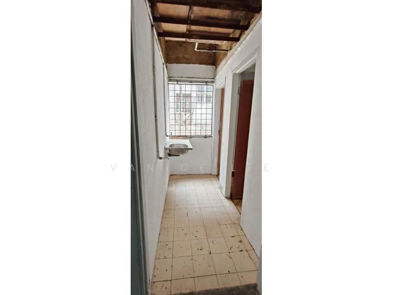 Kedai untuk Dijual di Taman Desa Cemerlang (Ulu Tiram) - Vanice Lee - Interior - PropertyGuru.com.my