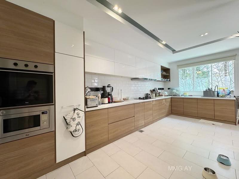Rumah Berkembar untuk Dijual di Bandar Botanic (Klang) - Joanne Pua - Kitchen - PropertyGuru.com.my
