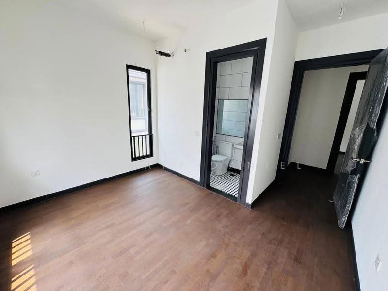 Rumah Berkembar untuk Dijual di Elmina (Shah Alam) - Ashraff Daniel - PropertyGuru.com.my