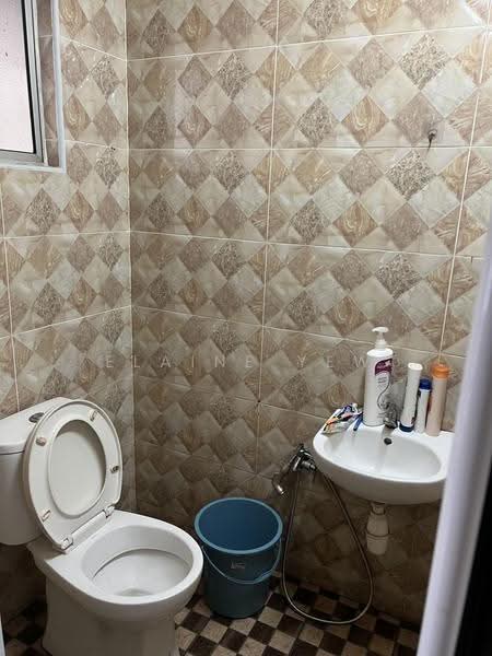 2-storey Terraced House for Sale in Taman Kok Lian (Jalan Kuching) - Elaine Yew - Bathroom - PropertyGuru.com.my