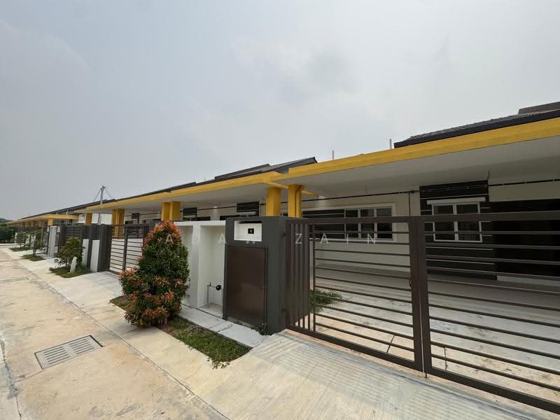 1-storey Terraced House for Sale in Taman Harmoni Utama (Shah Alam) - Adaw Zain - PropertyGuru.com.my
