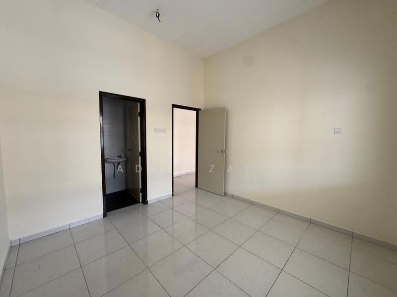 1-storey Terraced House for Sale in Taman Harmoni Utama (Shah Alam) - Adaw Zain - Interior - PropertyGuru.com.my