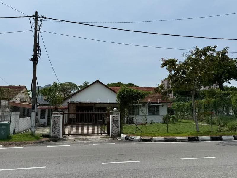 Semi-Detached House for Rent in Taman Green Lane (Jelutong) - Jiasin Yap - Exterior - PropertyGuru.com.my