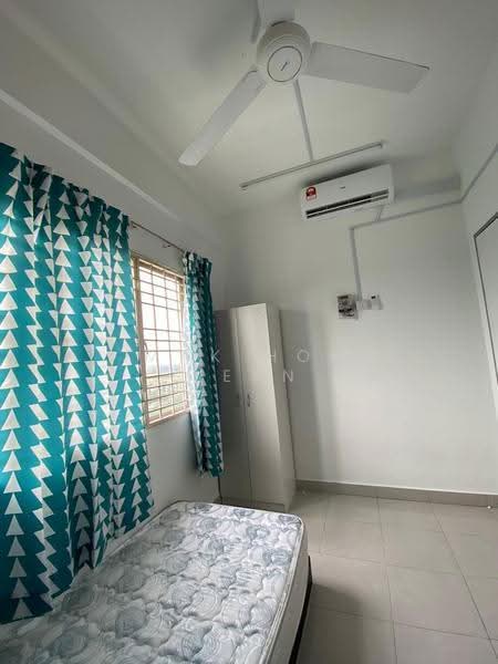 Pangsapuri untuk Disewa di Kemuning Aman - Mak Hon Kean - Bedroom - PropertyGuru.com.my