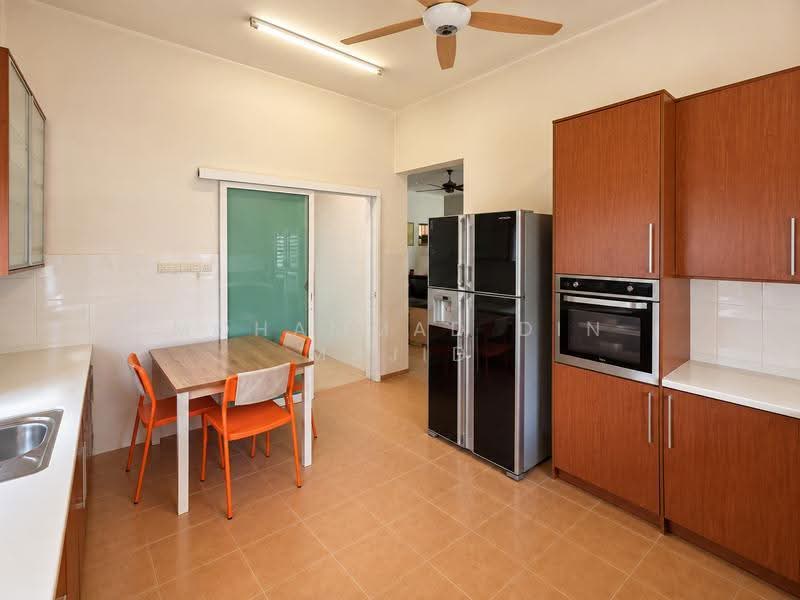 2-storey Terraced House for Sale in Denai Alam (Shah Alam) - Mohammad Din Majid - Kitchen - PropertyGuru.com.my