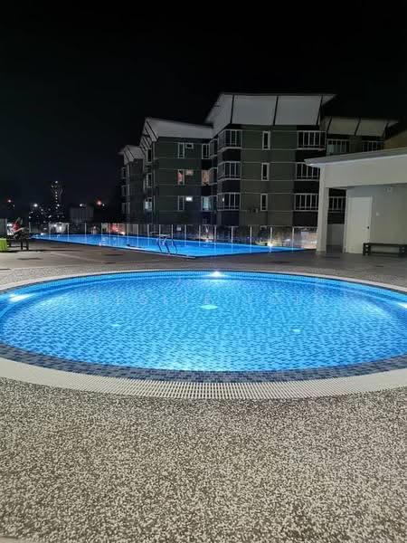 Condominium for Sale at The Fifth Ryegates - Leslie Loi - Pool - PropertyGuru.com.my