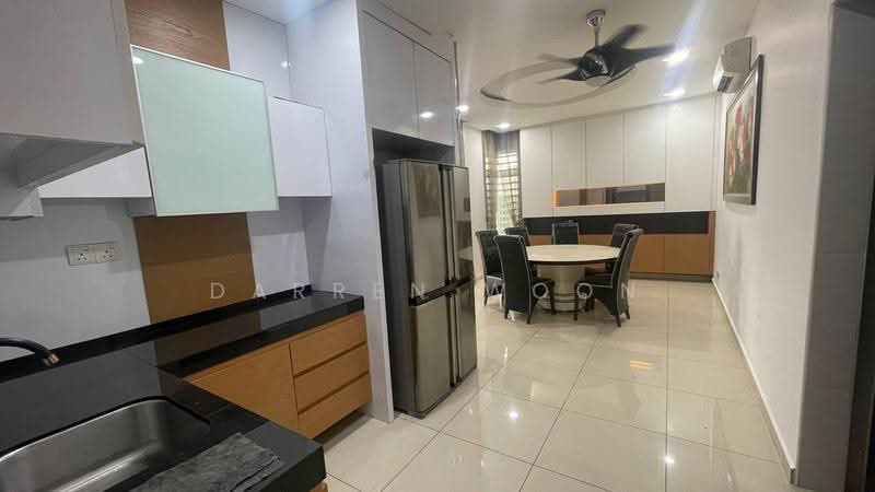 Cluster House for Rent in Flora Ville (Skudai) - Darren Woon - Kitchen - PropertyGuru.com.my