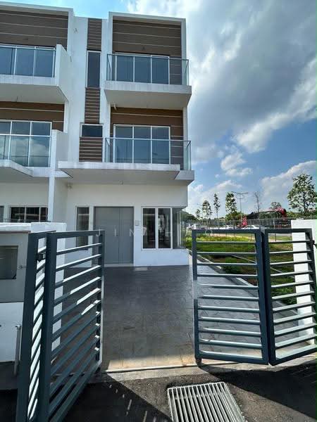 3-storey Terraced House for Rent in Petaling Jaya (Selangor) - Jin Hao - PropertyGuru.com.my