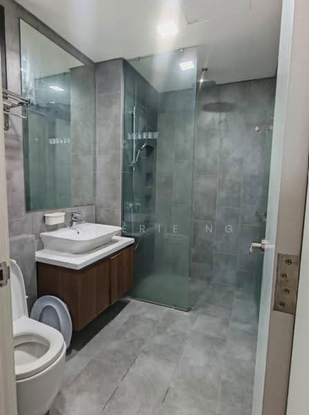 Service Residence for Sale at Ativo Suites @ Damansara Avenue - Valerie Ng - Bathroom - PropertyGuru.com.my