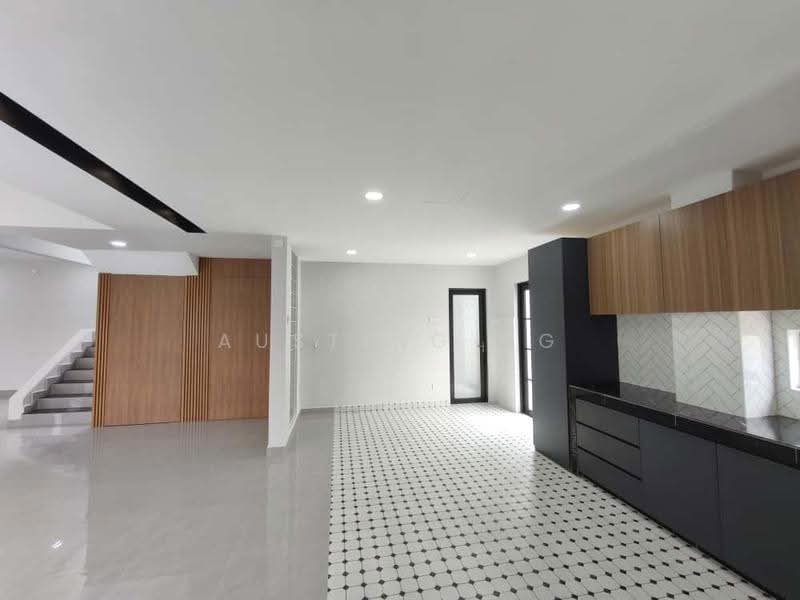Bungalow House for Sale in Skudai (Johor) - Austing Ng - Kitchen - PropertyGuru.com.my