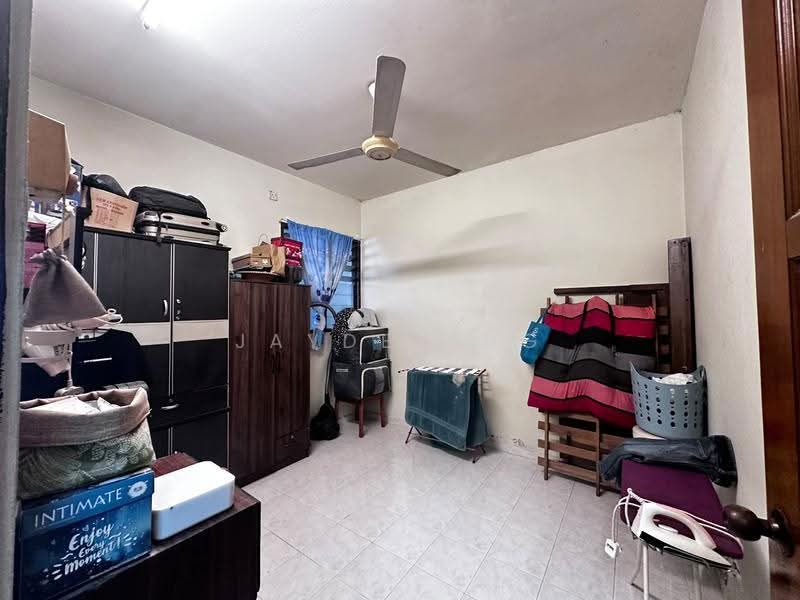 Rumah Teres 1-Tingkat untuk Dijual di Taman Johor (Tampoi) - Jayden Ng - Bedroom - PropertyGuru.com.my