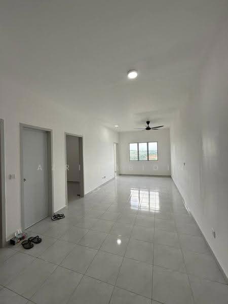 Pangsapuri untuk Disewa di PANGSAPURI IRINA - Azri Zabidin - Living Room - PropertyGuru.com.my