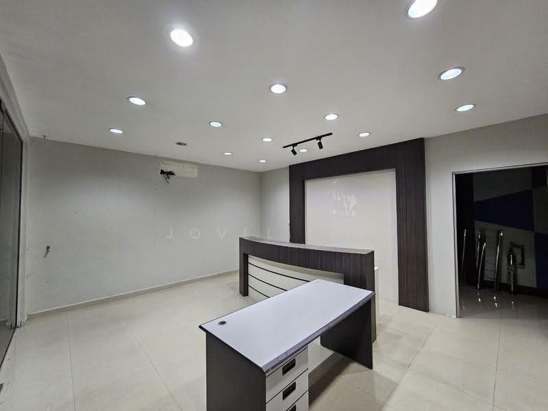 Kedai untuk Dijual di Taman Mount Austin (Tebrau) - Jovel Lim - Entrance - PropertyGuru.com.my
