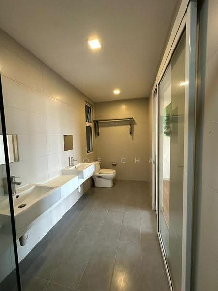 Kondominium untuk Dijual di Casa Green Condominium - Chloe Chan - Bathroom - PropertyGuru.com.my