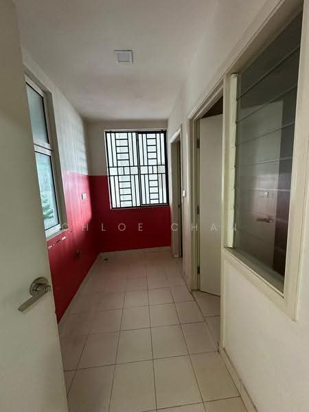 Kondominium untuk Dijual di Casa Green Condominium - Chloe Chan - Corridor - PropertyGuru.com.my