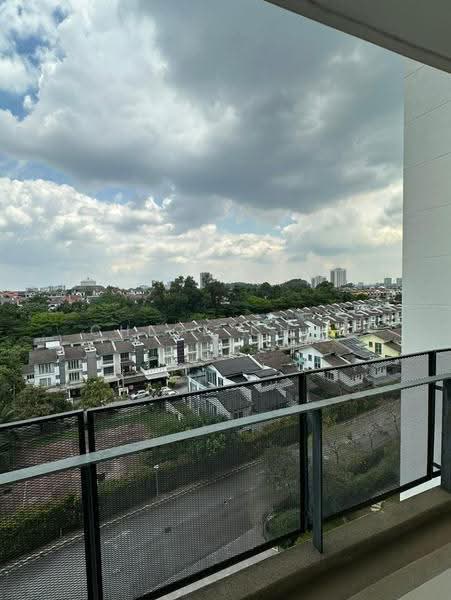 Kondominium untuk Dijual di Casa Green Condominium - Chloe Chan - Exterior - PropertyGuru.com.my