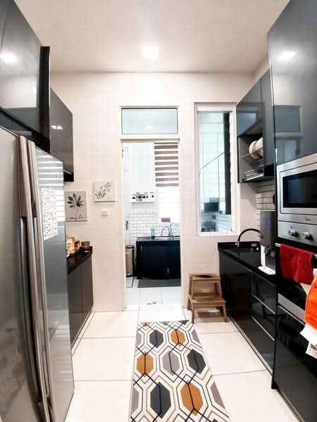 Rumah Teres 2-Tingkat untuk Disewa di Semenyih (Selangor) - Sya Rusli - Kitchen - PropertyGuru.com.my