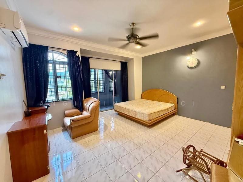 2-storey Terraced House for Rent in Bandar Baru Tambun (Tambun) - Angielina Chooi - Bedroom - PropertyGuru.com.my