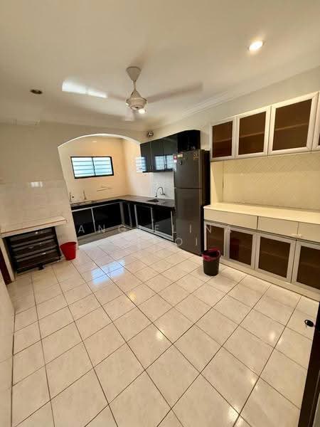 2-storey Terraced House for Rent in Bandar Baru Tambun (Tambun) - Angielina Chooi - Kitchen - PropertyGuru.com.my