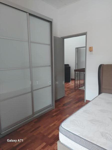 2-storey Terraced House for Sale in Kota Kemuning (Shah Alam) - ET Cheah - Bedroom 1 - PropertyGuru.com.my