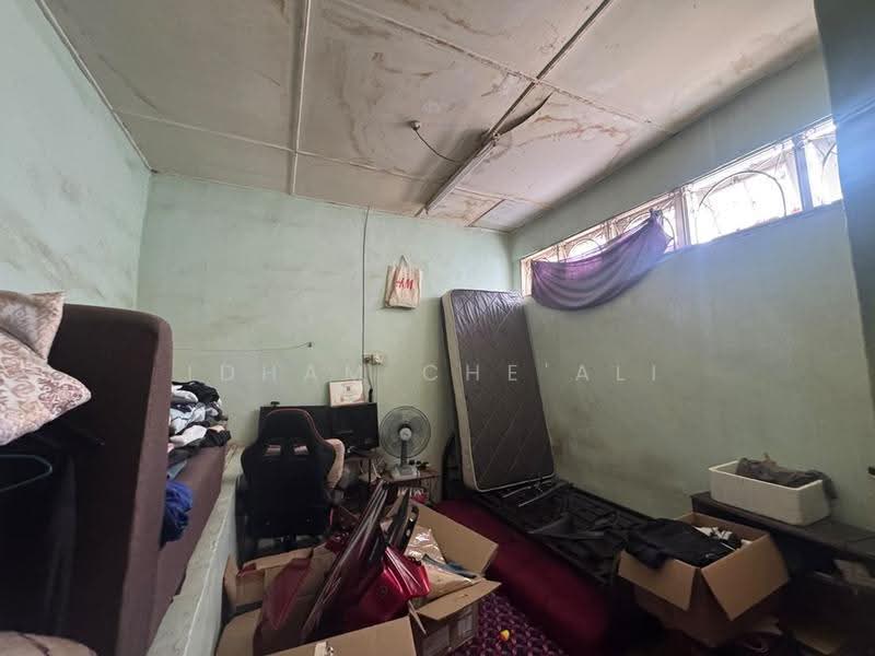 Rumah Teres 1.5-Tingkat untuk Dijual di Indera Mahkota 2 (Kuantan) - Idham Che'Ali - Bedroom - PropertyGuru.com.my