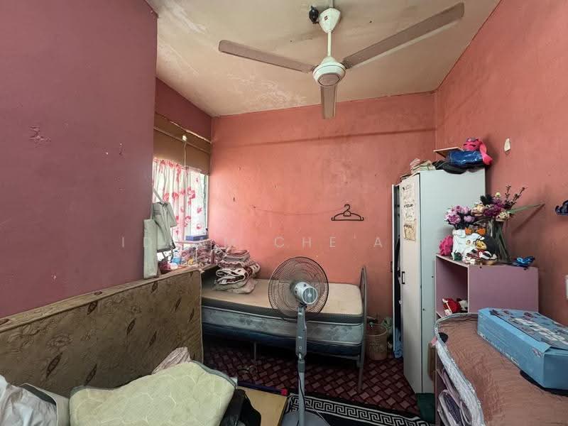 Rumah Teres 1.5-Tingkat untuk Dijual di Indera Mahkota 2 (Kuantan) - Idham Che'Ali - Bedroom - PropertyGuru.com.my