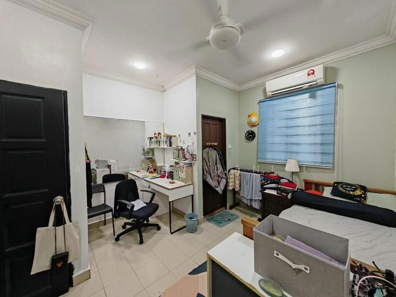 Bungalow House for Sale in Taman Mulia (Cheras) - Ashraff Daniel - Bedroom - PropertyGuru.com.my