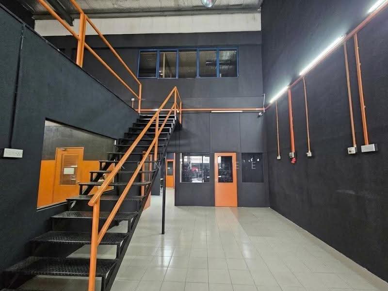 Factory for Rent in Glenmarie (Selangor) - Kenix Lee - Interior - PropertyGuru.com.my