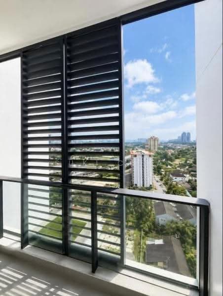 Kediaman Servis untuk Disewa di Avara - Suki Chia - Balcony - PropertyGuru.com.my