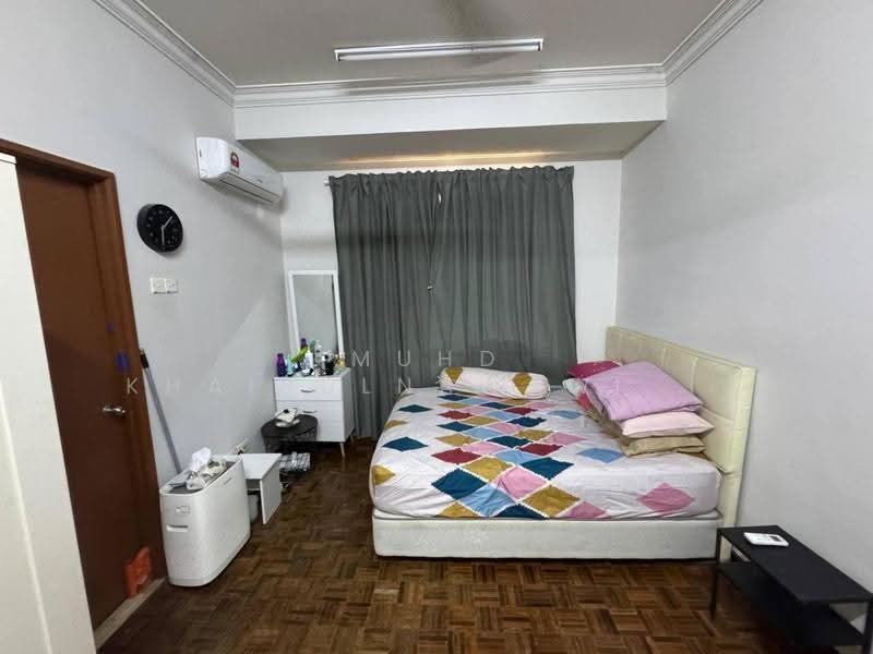 Rumah Teres 2-Tingkat untuk Dijual di Taman Pinggiran Usj (Subang Jaya) - Muhd Khairulnawawi Kamaruddin - Bedroom - PropertyGuru.com.my