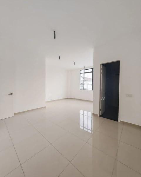 Rumah Teres 2-Tingkat untuk Dijual di Bandar Seri Alam (Masai) - Zack Chow - Living Room - PropertyGuru.com.my