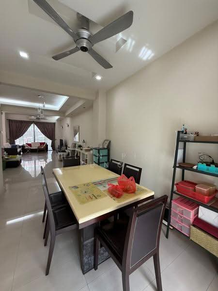 Rumah Teres untuk Dijual di Desa Parkcity (Kuala Lumpur) - Chien Ping Ung - Dining Room - PropertyGuru.com.my