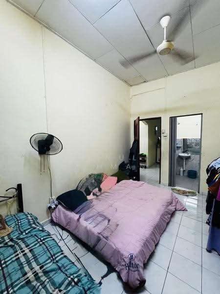 Rumah Teres 1-Tingkat untuk Dijual di Taman Cengal Utama (Paroi) - Azrul Othman - Bedroom - PropertyGuru.com.my