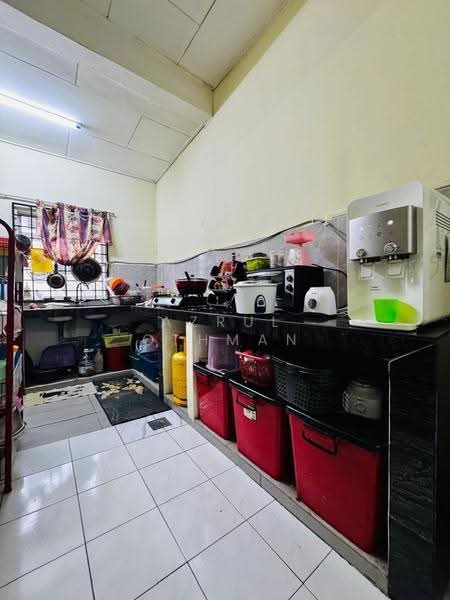 Rumah Teres 1-Tingkat untuk Dijual di Taman Cengal Utama (Paroi) - Azrul Othman - Kitchen - PropertyGuru.com.my