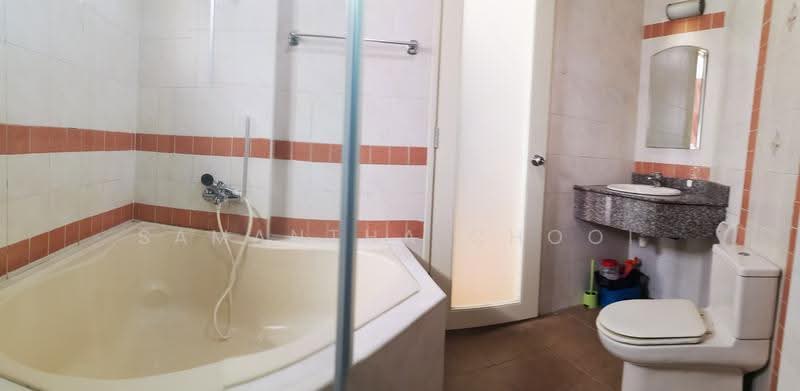 Kondominium untuk Disewa di Sutramas Luxury Condominium - Samantha Chooi - Bathroom - PropertyGuru.com.my