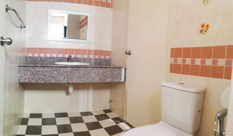 Kondominium untuk Disewa di Sutramas Luxury Condominium - Samantha Chooi - Bathroom - PropertyGuru.com.my