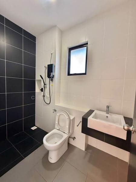 Rumah Teres 2-Tingkat untuk Disewa di Bukit Indah 2 (Iskandar Puteri (Nusajaya)) - Chew Chee Yee - Bathroom - PropertyGuru.com.my