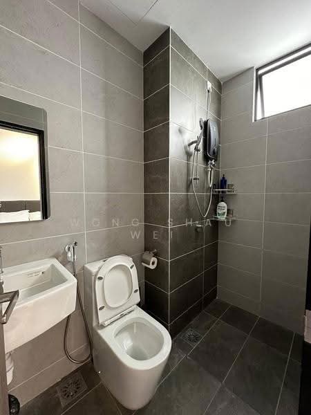 Kediaman Servis untuk Disewa di Twin Tower Residence - Wong Shau Wei - Bathroom - PropertyGuru.com.my