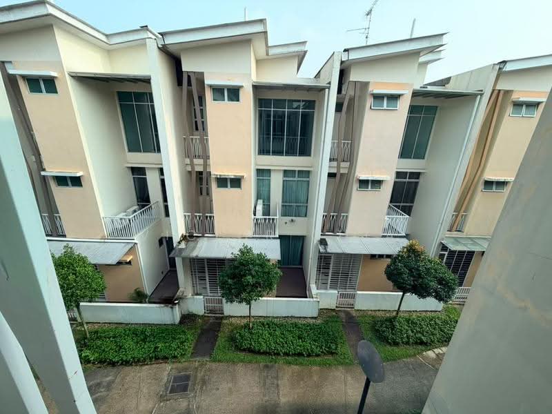 3-storey Terraced House for Sale in Setia Eco Cascadia (Tebrau) - Victor Chia - Exterior - PropertyGuru.com.my